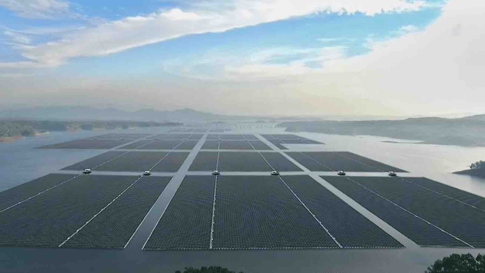 Read more about the article Southeast Asia’s Biggest Floating Solar PV : Indonesia’s Renewable Powerhouse For 50,000 Homes