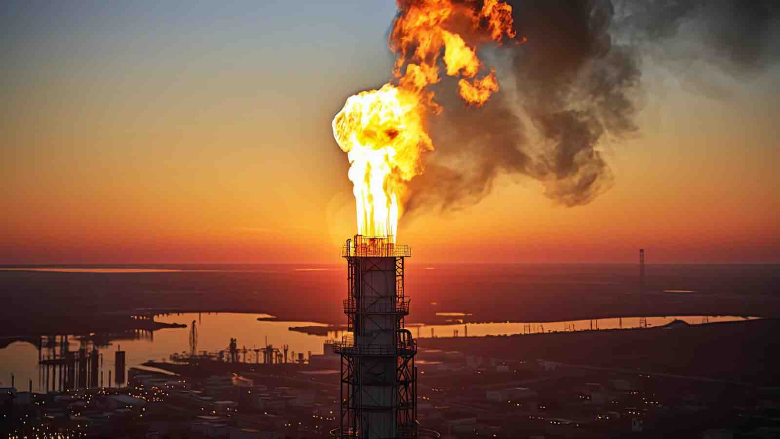 Read more about the article IEA Urges Global Demand Cuts as War-Driven Energy Shock Keeps Oil Above $100