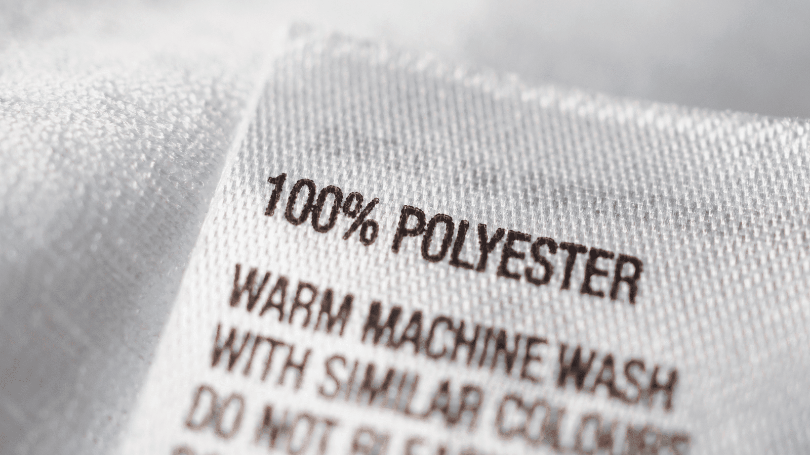 Read more about the article Nylon and Polyester: The Environmental Impact of Fast Fashion