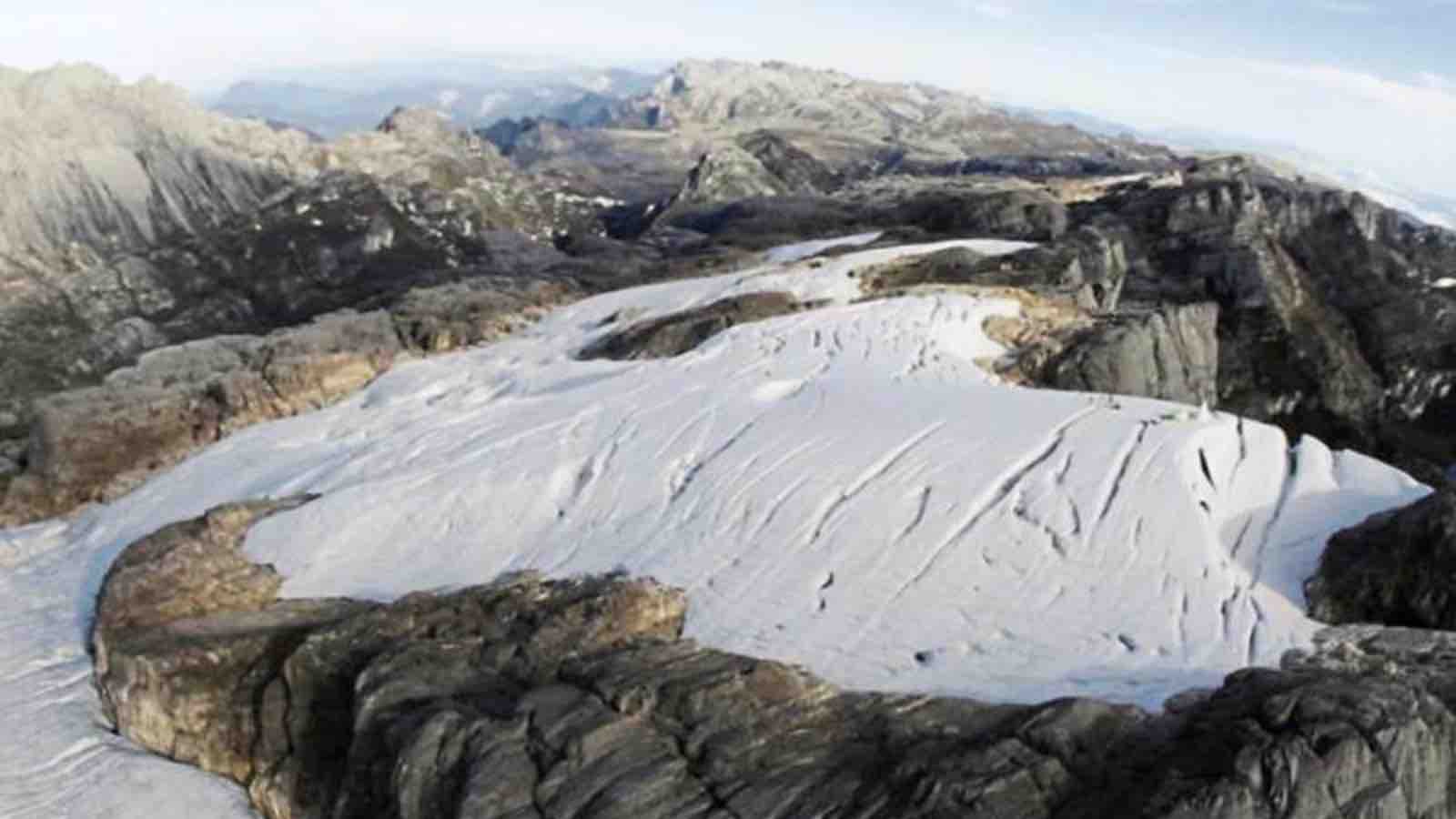 Read more about the article The Last Snow in the Tropics: BMKG Predicts Puncak Jayawijaya Will Lose Its ‘Everlasting’ Snow by 2026