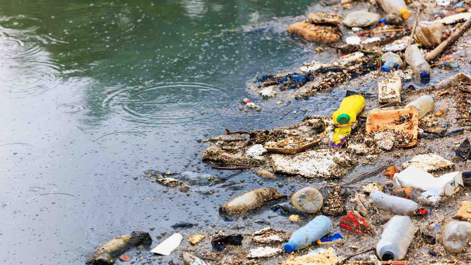 Read more about the article Navigating the Water and Waste Crisis in the Philippines and Indonesia