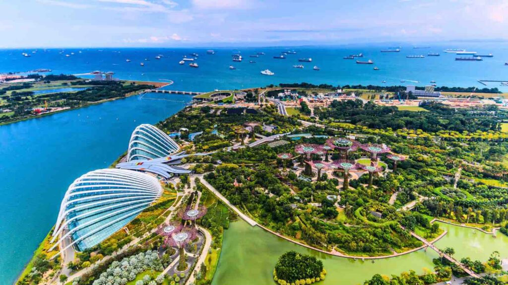 Cityscape of Singapore city by pigphoto from Getty Images Pro