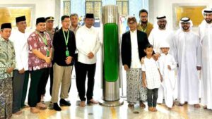 Microforest equivalent to 5 fifteen-year-old trees installed at Sheikh Zayed Grand Mosque in Surakarta. Photo: Specia