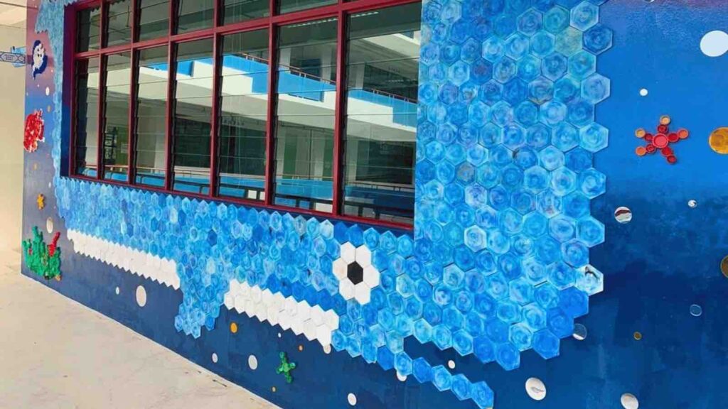 Creating Waves: Plastify and Ai Tong School's Whale Mural from 36kg of Recycled Plastic