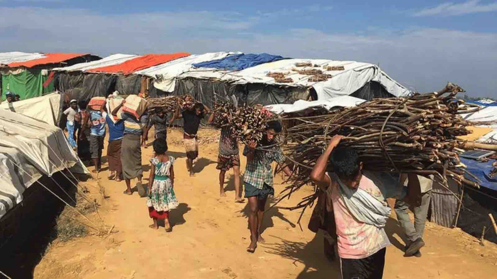 Read more about the article Climate Crisis Intensifies in Refugee Camps: An In-Depth Analysis of Escalating Weather Challenges